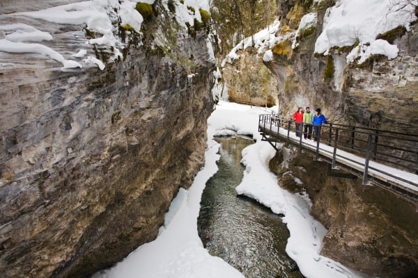 Ice_Walking_Johnston_Canyon_Bow_Valley_Parkway_Paul_Zizka_1_Horizontal Ice_Walking_Johnston_Canyon_Bow_Valley_Parkway_Paul_Zizka_1_Horizontal
